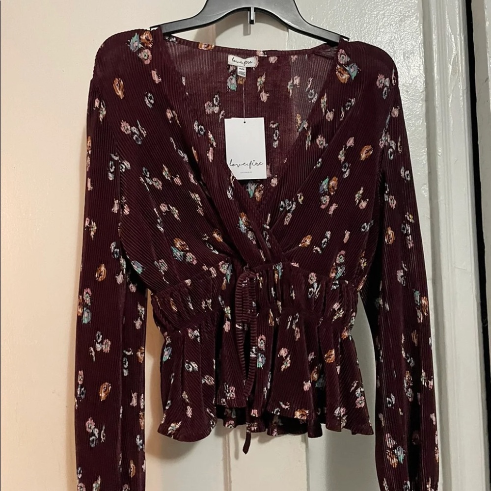 LF Sleek the Label Surplice